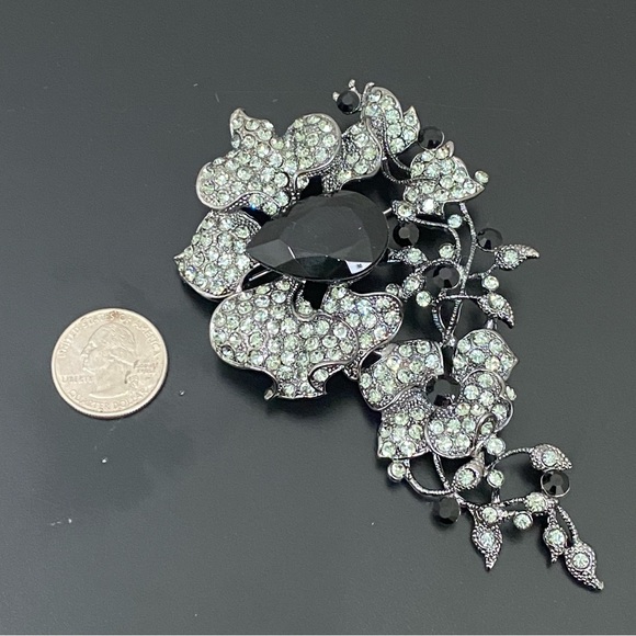 Unsigned Flower Bouquet Faux Rhinestones Gunmetal Large Brooch 62g NOS - Picture 10 of 13